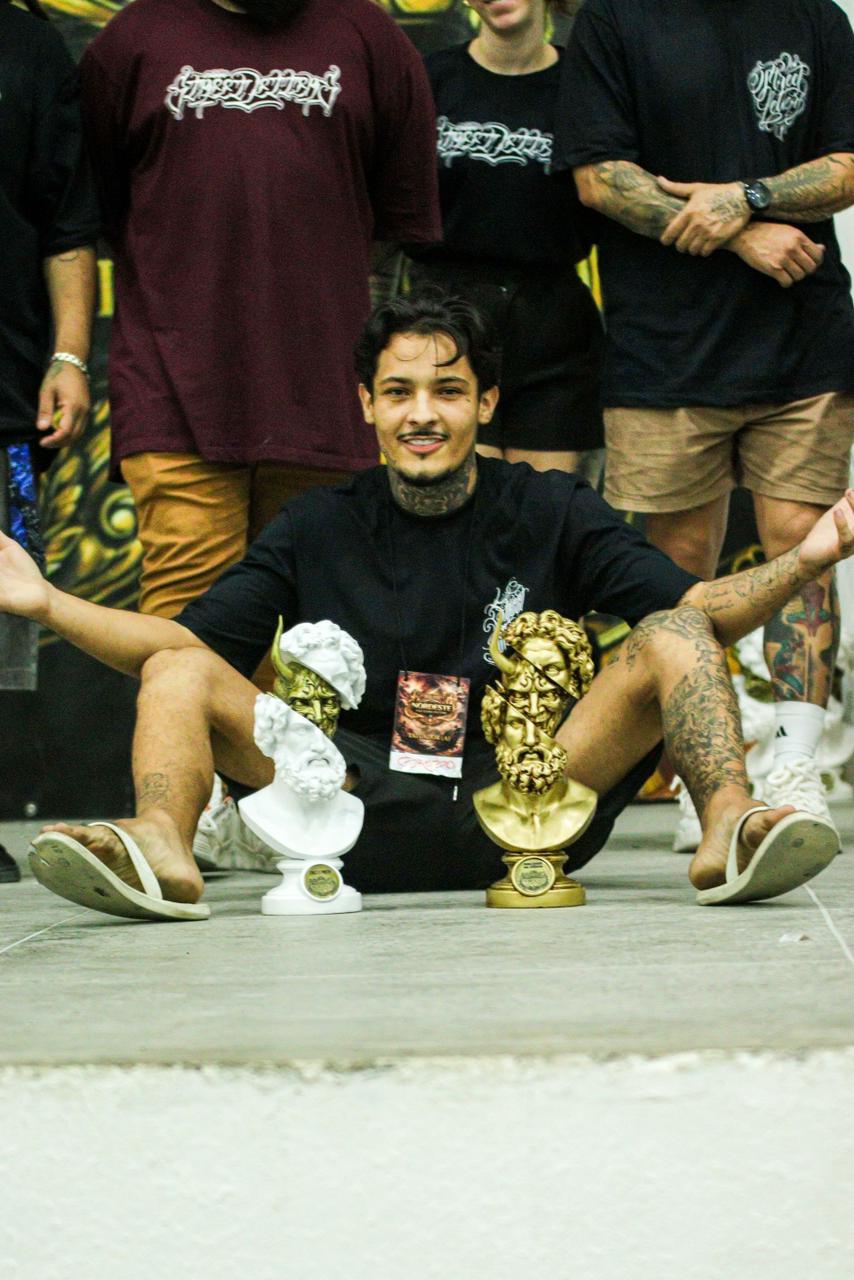 Grego — tatuador premiado